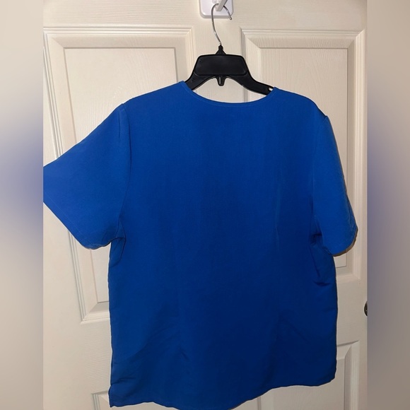 Figs women’s Blue Catarina V-Neck scrub top XL medical uniform nurse doctor - Picture 9 of 9